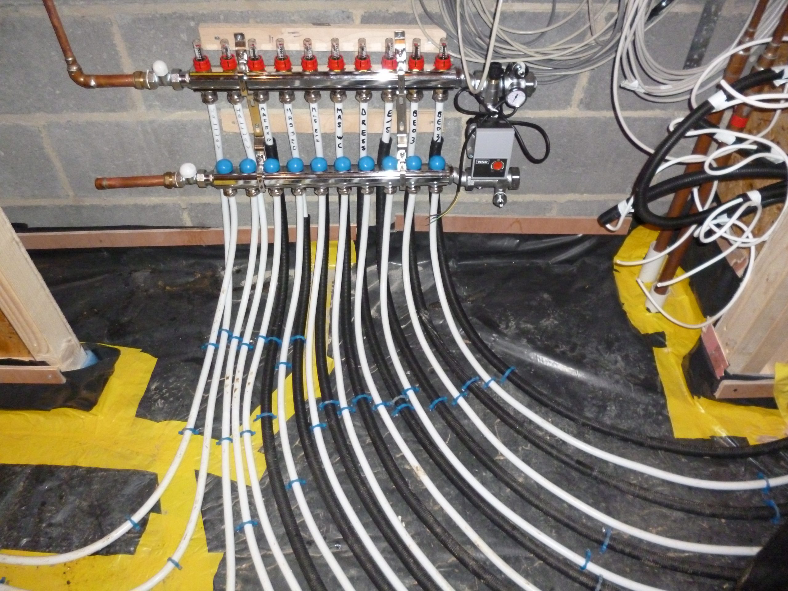 Experience Comfort and Efficiency with Underfloor Heating Sandrock